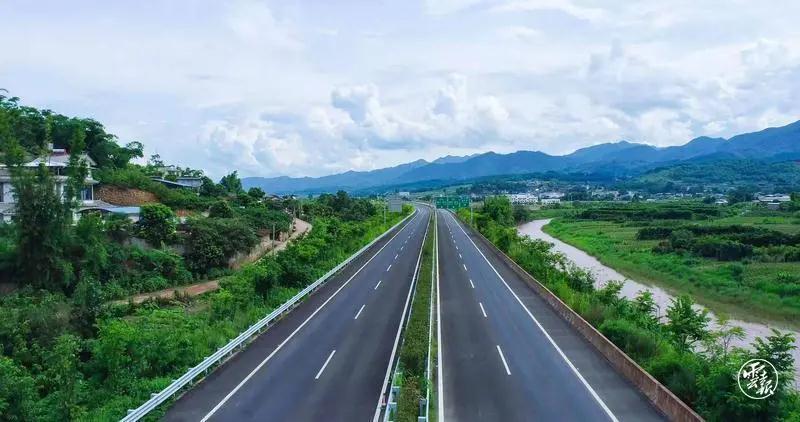 南澗彝族自治縣至景東彝族自治縣 高速公路 南澗彝族自治縣至景東彝族自治縣 高速公路